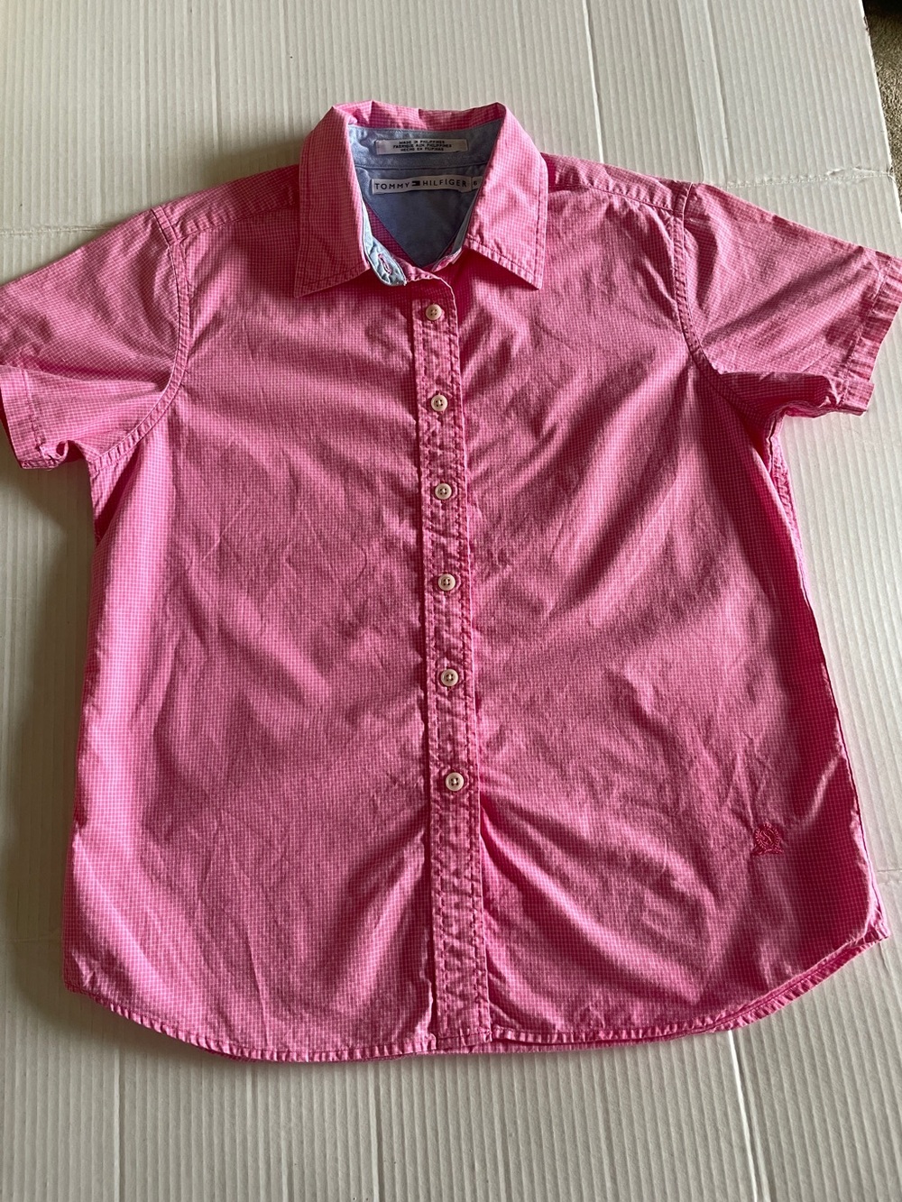 Tommy Hilfiger Ladies Pink Short-Sleeve Button Front Shirt